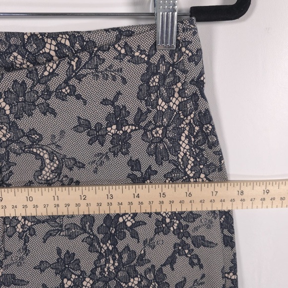 Signé‎ PARIS MADE IN FRANCE 🇫🇷 Floral Lace Pants Trousers Size 40 US 8 - Picture 4 of 12